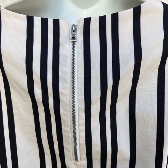 Alice + Olivia Vertical Stripe Blouse Bell Sleeve Back Zip Black & White XS - Picture 6 of 11